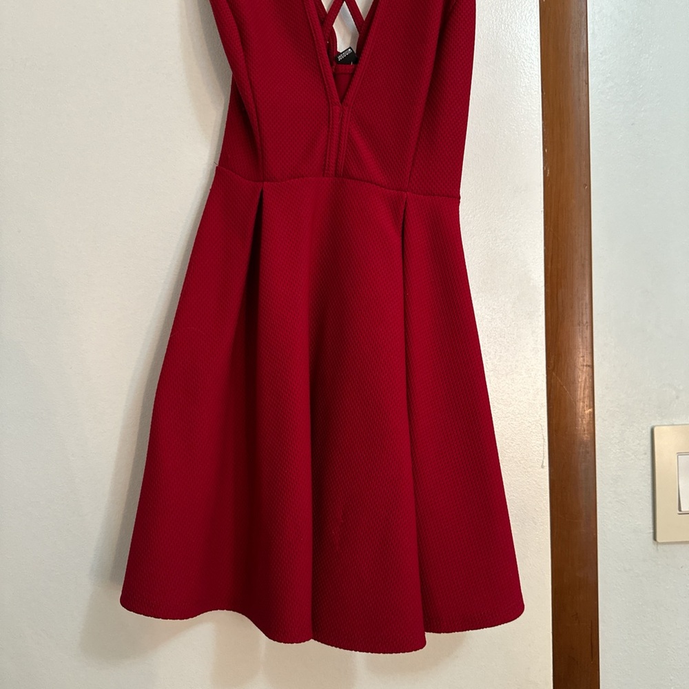 Dress - Picture 3 of 3